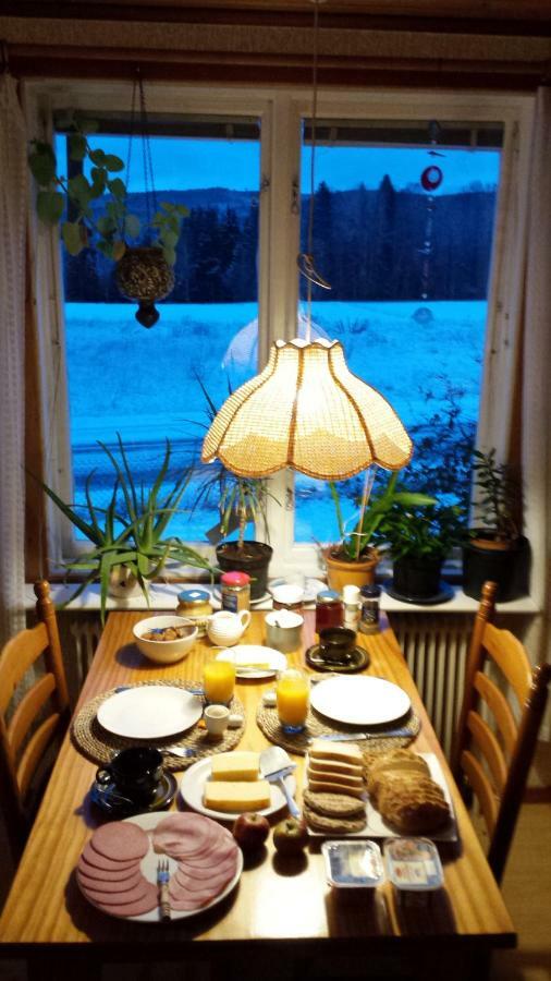 Bed and Breakfast Tva Ekar Gard Råda Exterior foto
